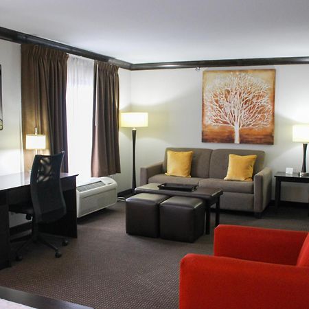 Parkwood Inn & Suites Манхэттен Экстерьер фото