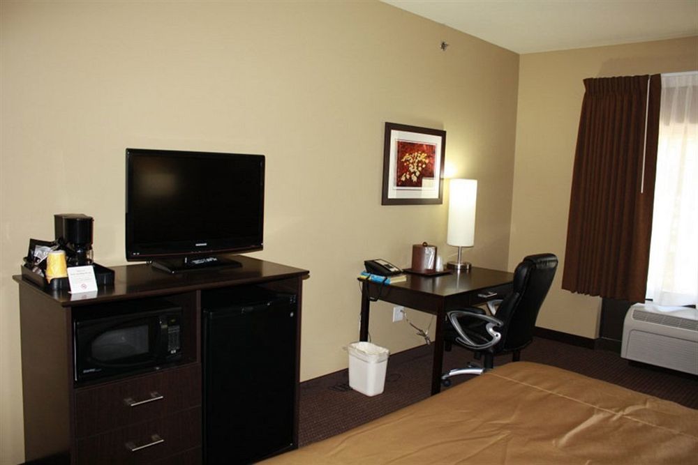 Parkwood Inn & Suites Манхэттен Экстерьер фото